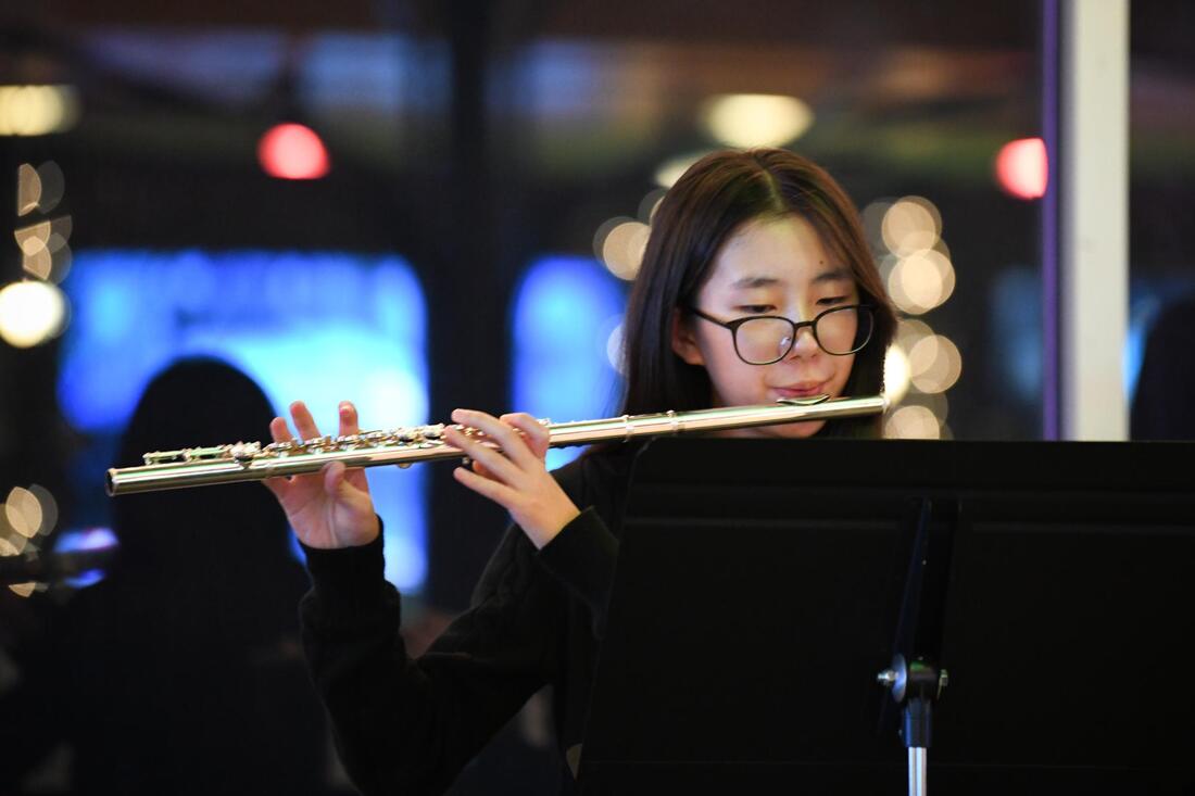 Photos from Holiday Carols '25 — photo 7 of 7